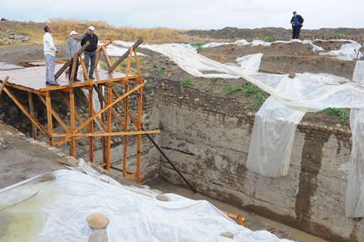 В Азербайджане найдены "холодильник" XVIII века и большая мечеть XVI века (фото)